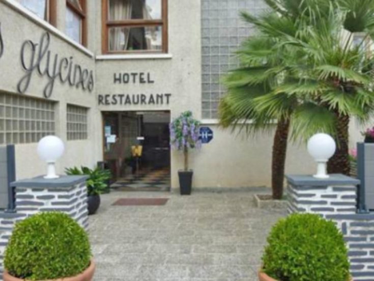 © Hotel les Glycines