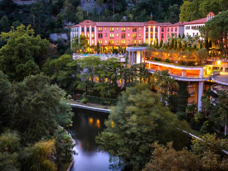 grand-hotel-des-pyreness-molitg